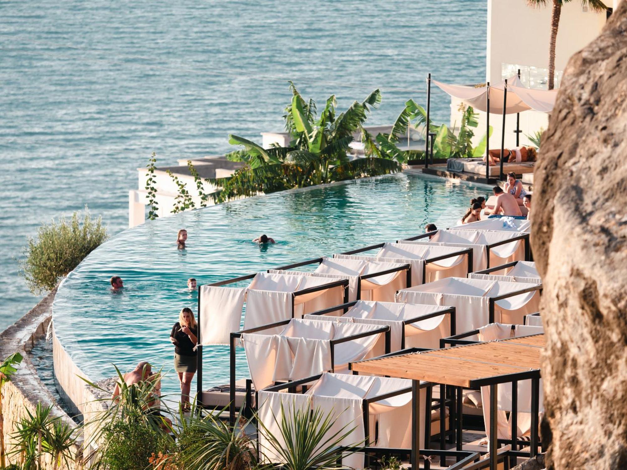 Nobus Hotel & Spa Vlorë Exterior foto